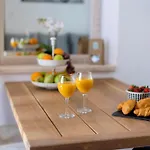 Lindian Polis Apartment