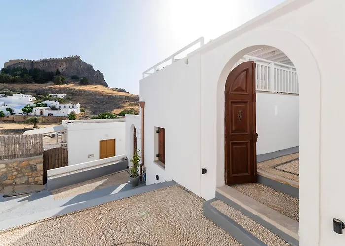 Lindian Polis * Lindos (Rhodes)