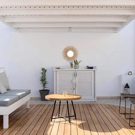 Lindian Polis Apartment *