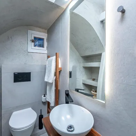 דירה Lindian Polis