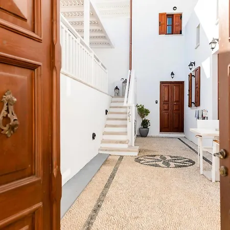 Διαμέρισμα Lindian Polis *